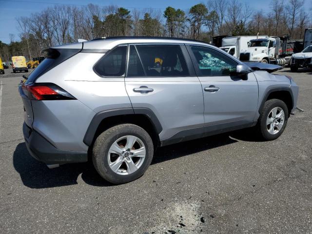 Toyota RAV4 Xle Image 2