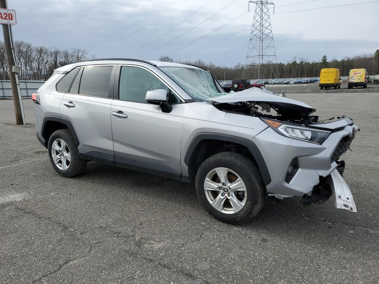Toyota RAV4 Xle Image 11