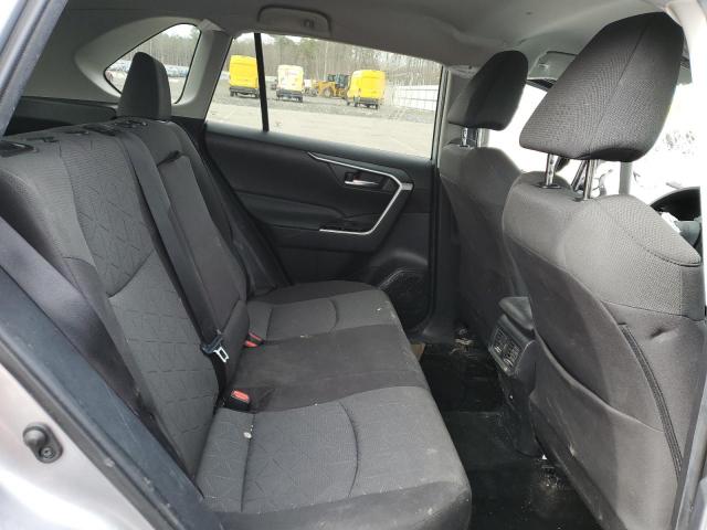 Toyota RAV4 Xle Image 6