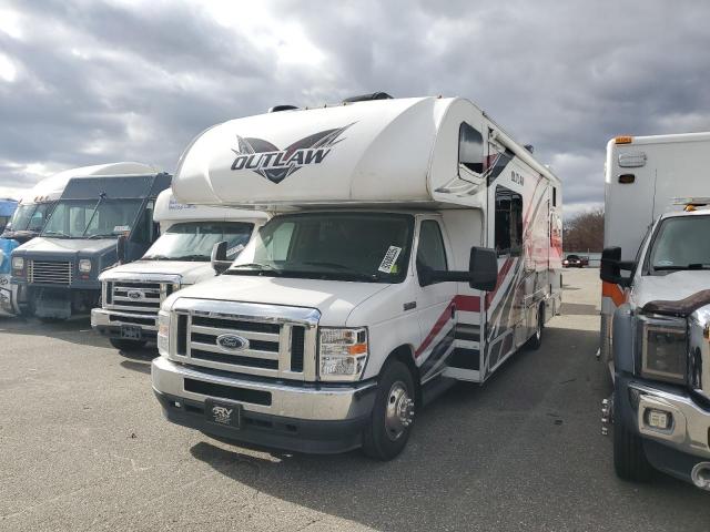 Ford Econoline E450 Super Duty Cutaway Van Image 2