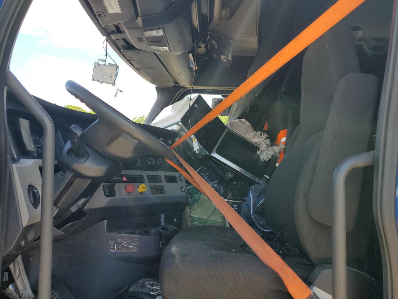 Freightliner Cascadia 1 Image 5