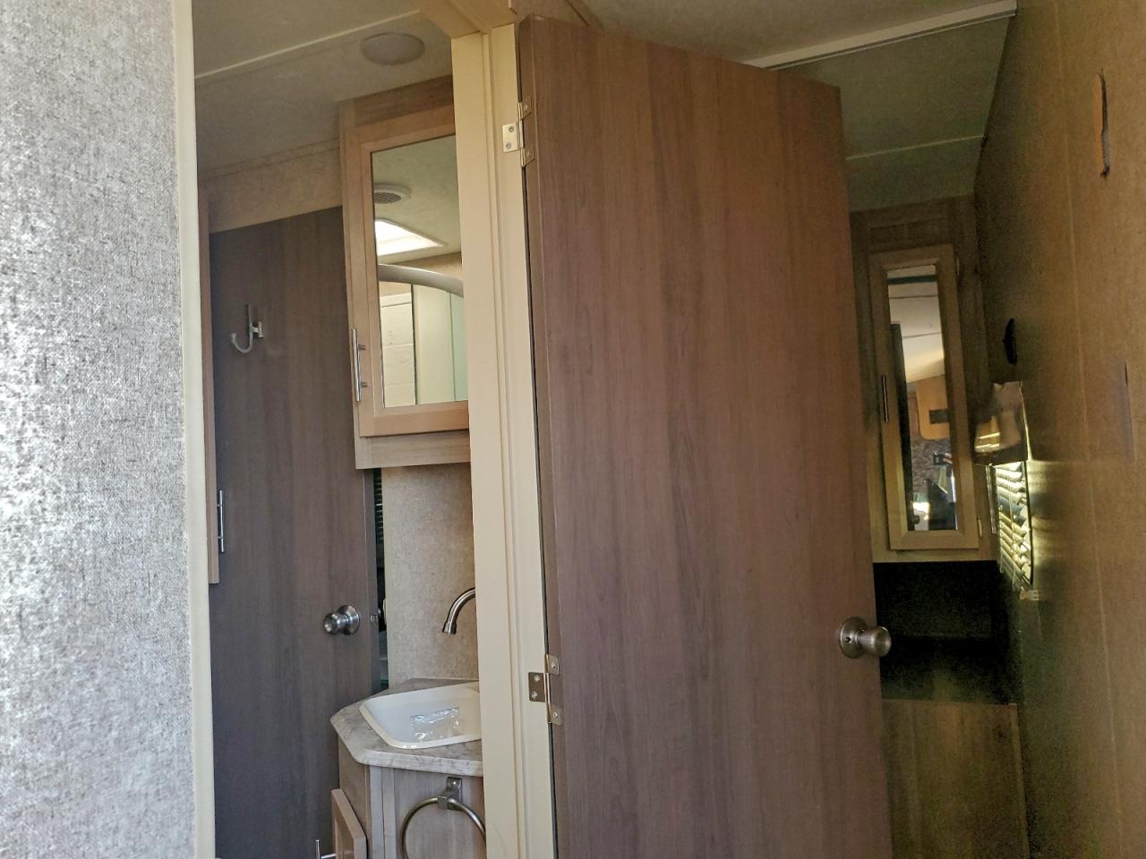 Other Rv Camper Image 4