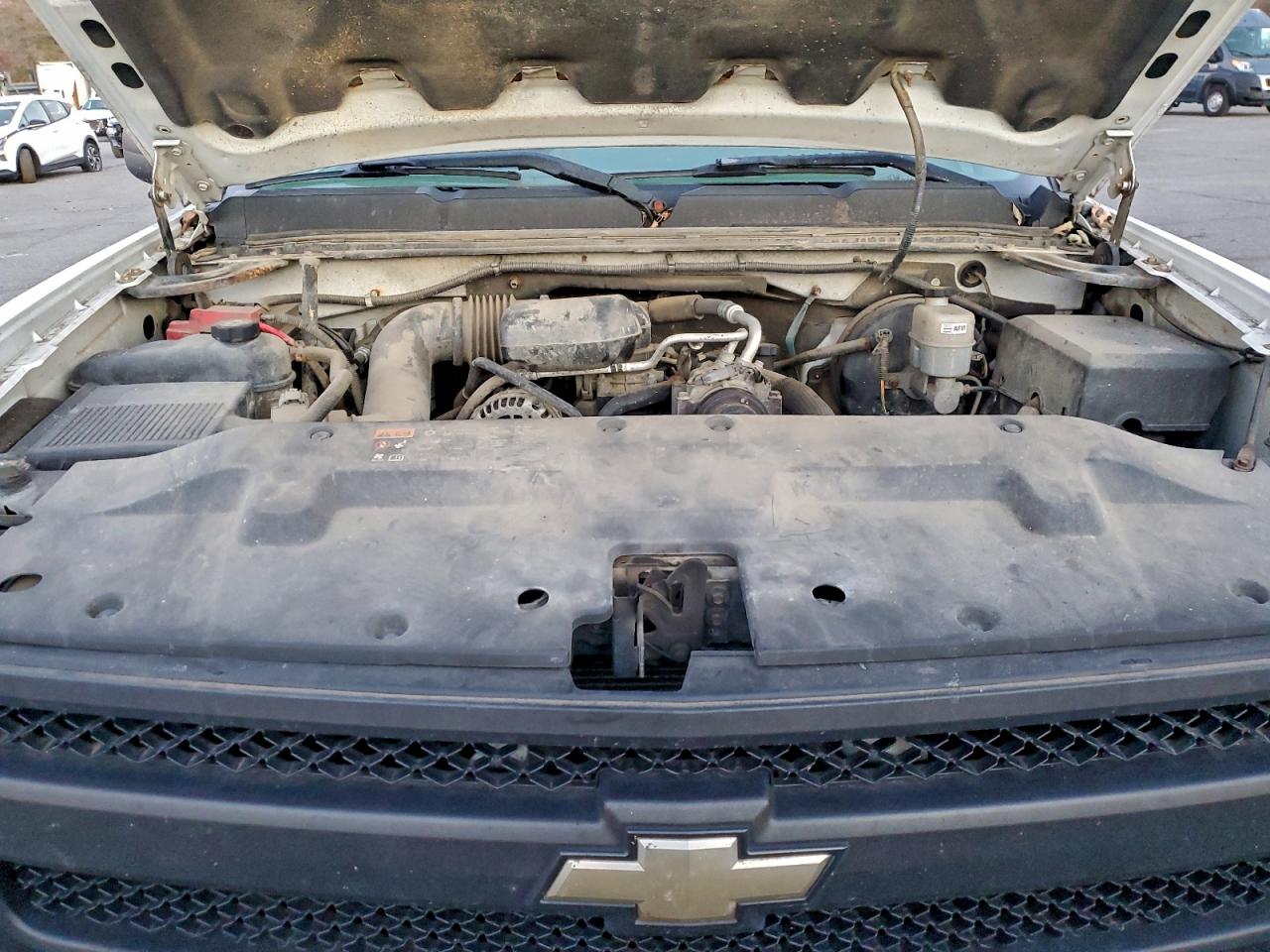 Chevrolet Silverado K1500 Image 5