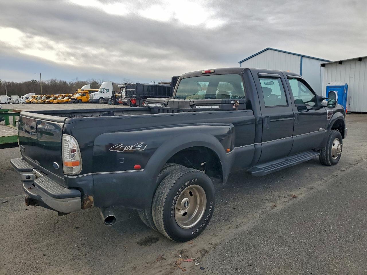 Ford F-350 Super Duty Image 13