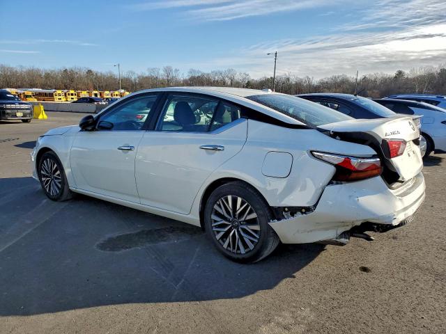 Nissan Altima Sv Image 2