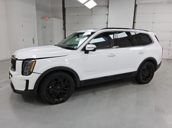  Salvage Kia Telluride