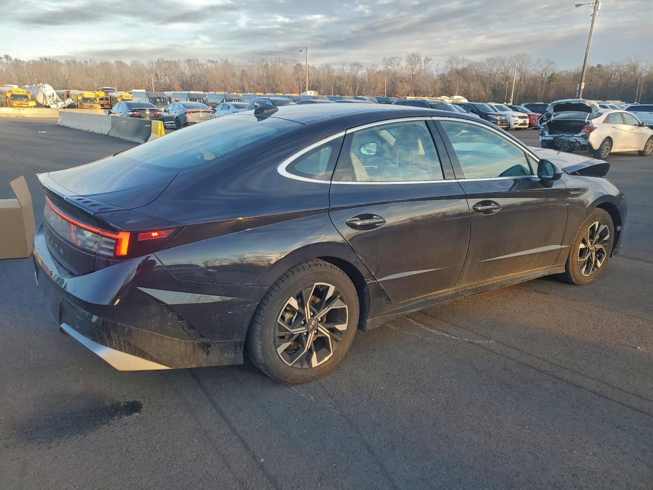 Hyundai SONATA Sel Image 5