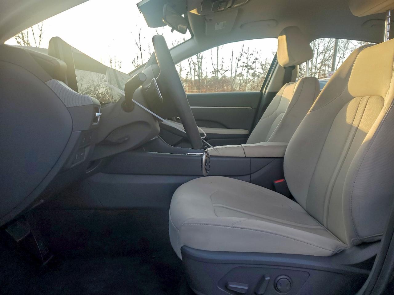 Hyundai SONATA Sel Image 7