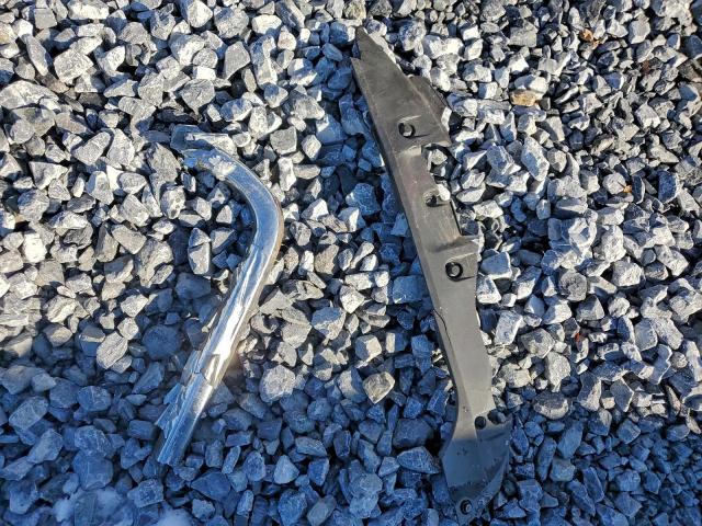 Ford Econoline E250 Van Image 2