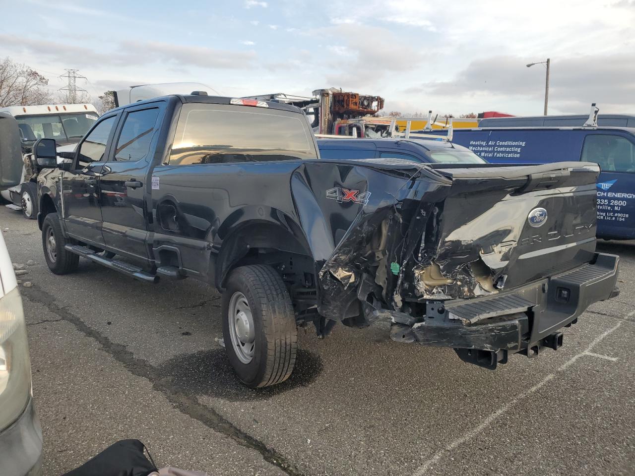 Ford F-350 Super Duty Image 12