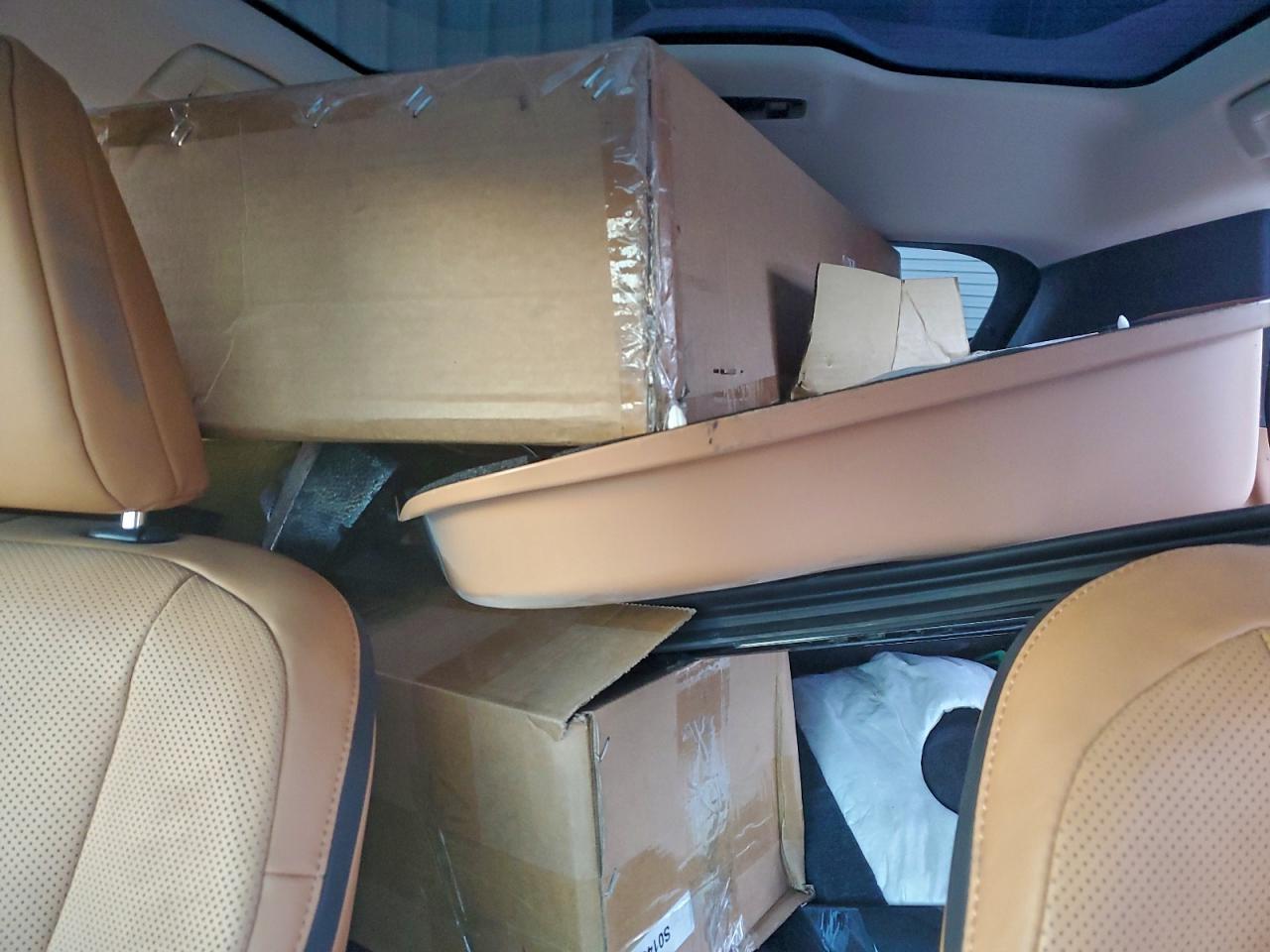 Lexus Rz 450e Image 11