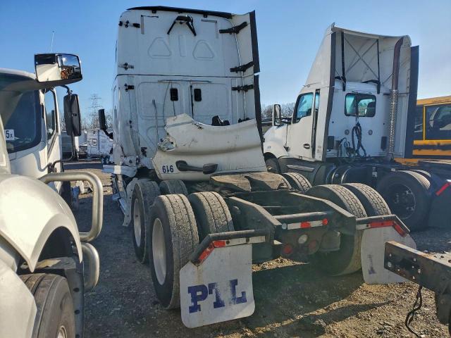 Freightliner Cascadia 1 Image 10