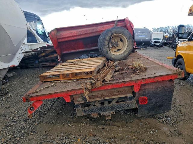 Chevrolet Silverado Image 12