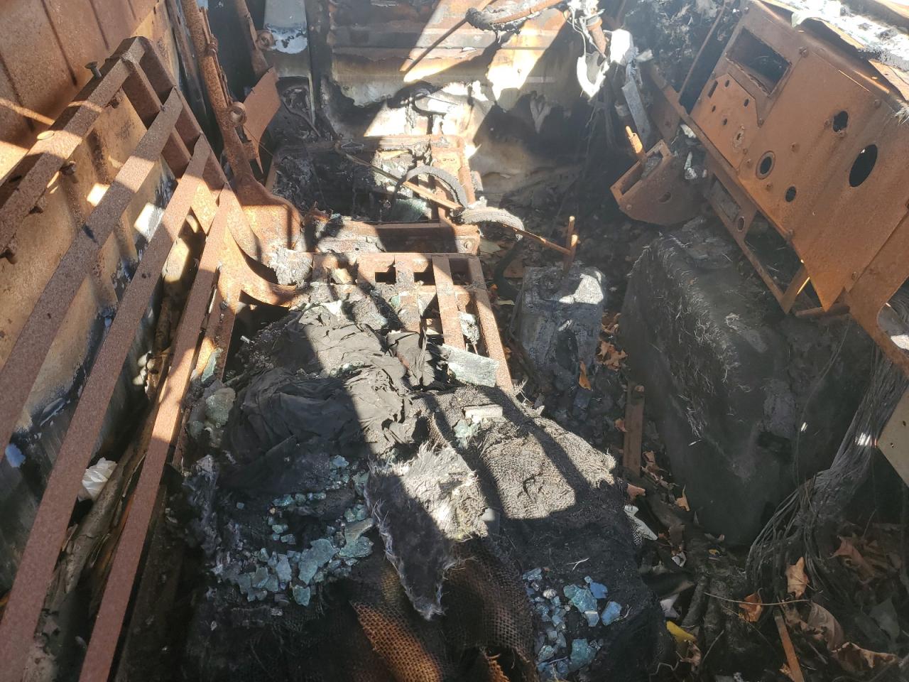 International 4900 4900 Image 4