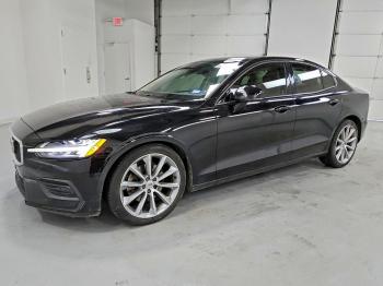  Salvage Volvo S60