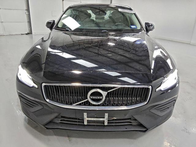 Volvo S60 T5 Momentum Image 4