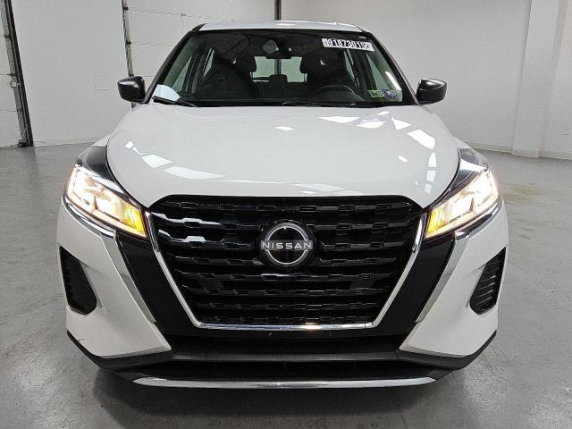 Nissan Kicks S Image 4