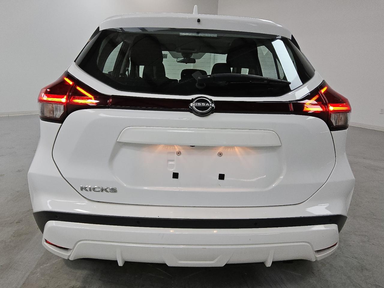 Nissan Kicks S Image 7