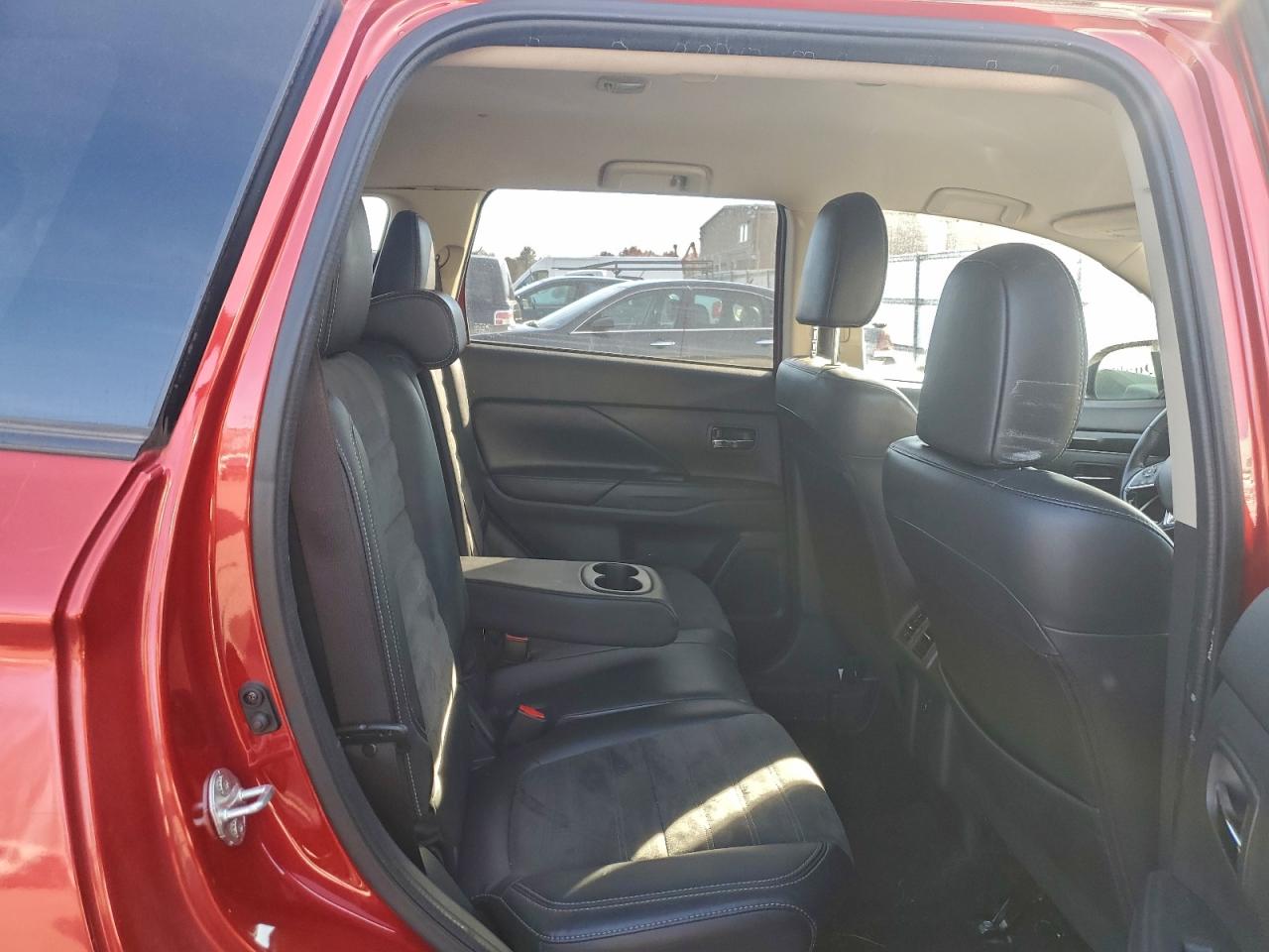 Mitsubishi Outlander Se Image 14