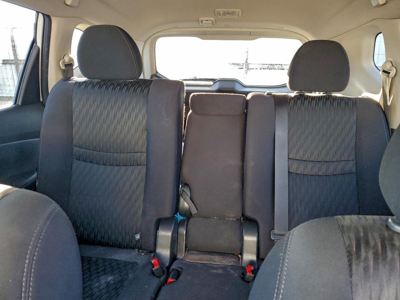 Nissan Rogue S Image 11