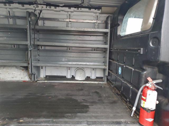 Chevrolet Express Image 9