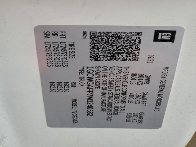 Chevrolet Express Image 12