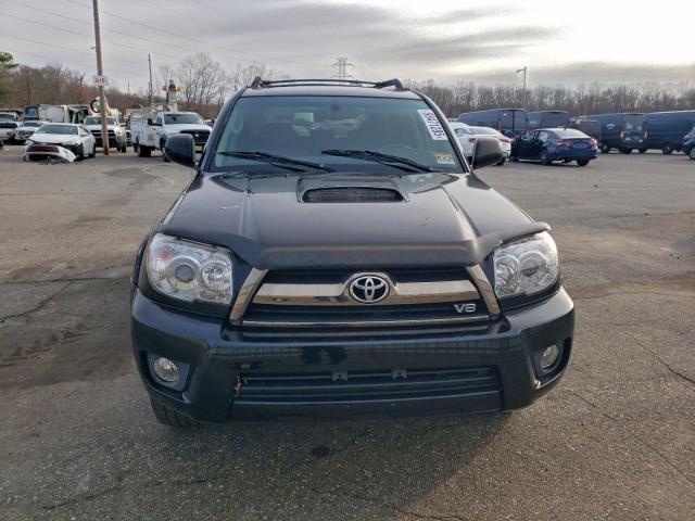 Toyota 4Runner Sr5 Image 6