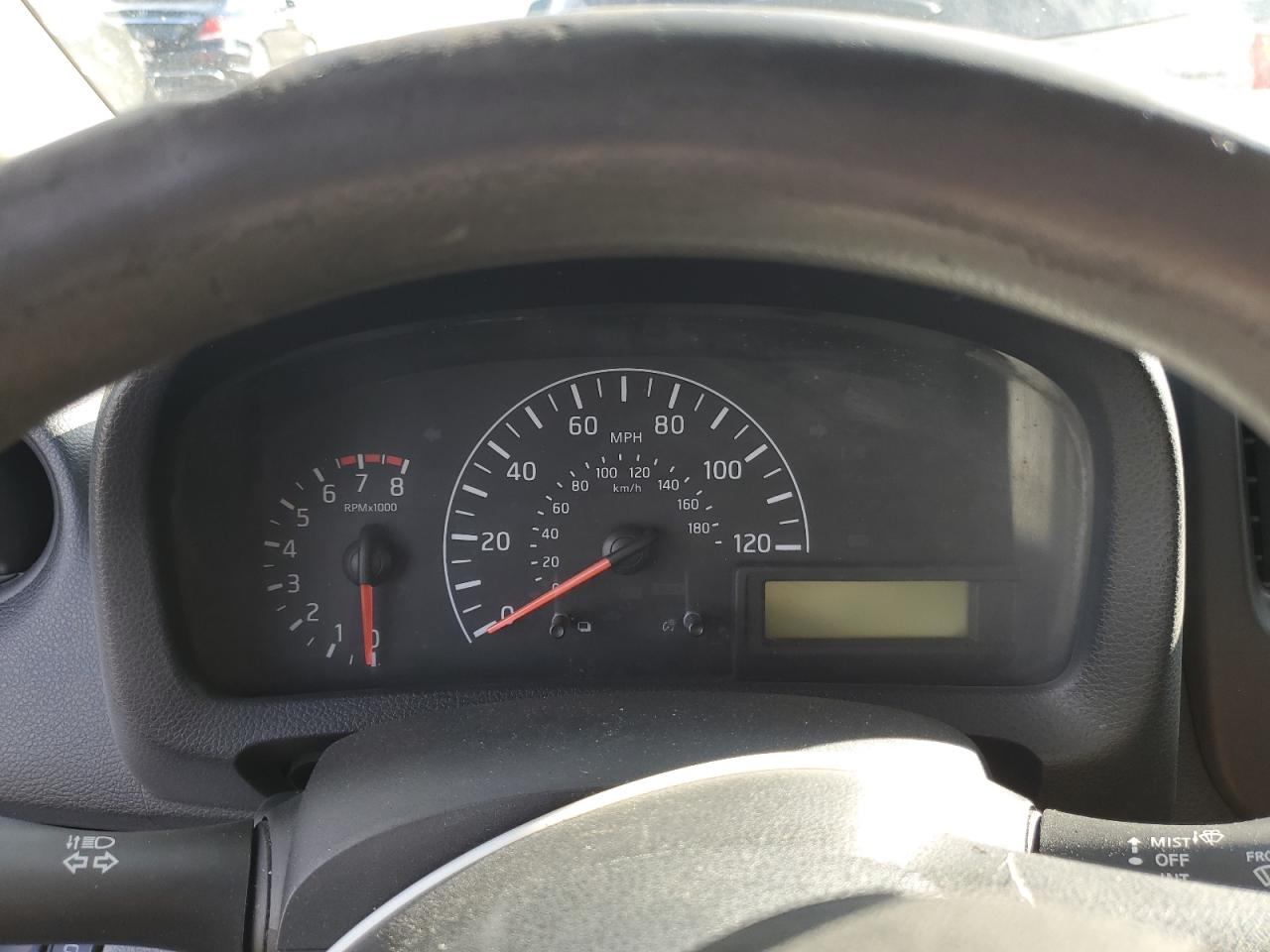 Nissan Nv 2.5s Image 8