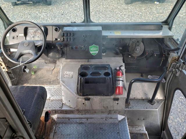 Freightliner Mt45 M Line Walk-in Van Image 10