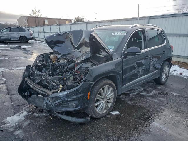  Salvage Volkswagen Tiguan