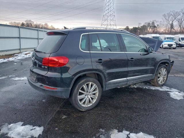 Volkswagen Tiguan S Image 4