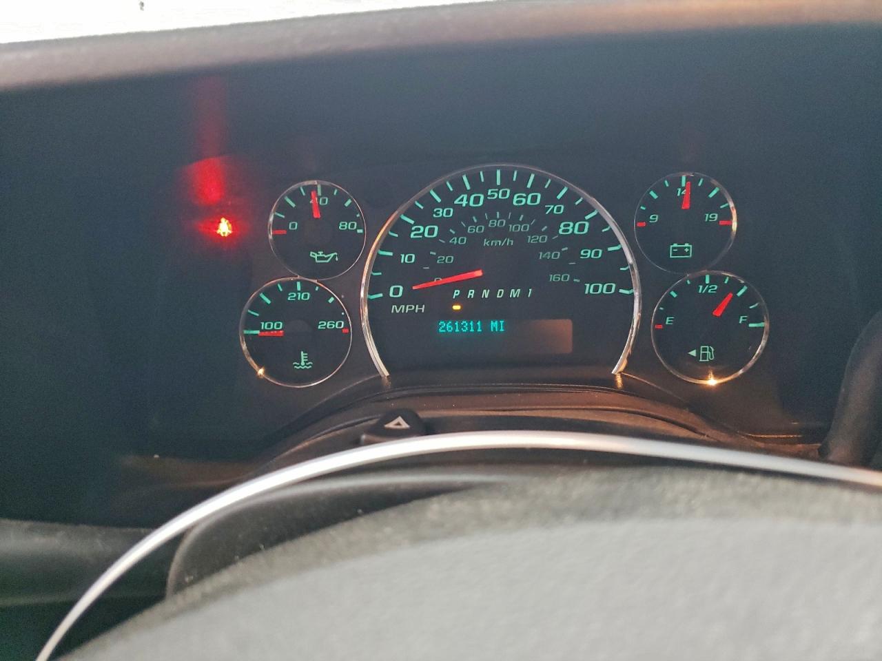 Chevrolet Express Image 12