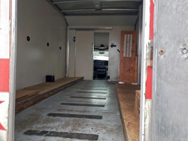 Chevrolet Express Image 13