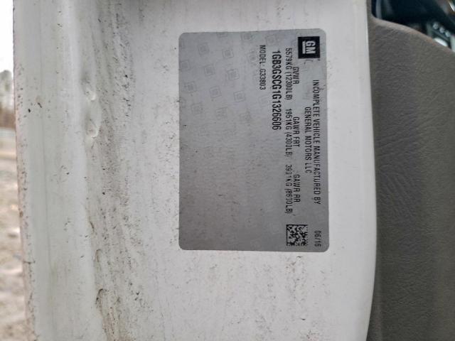 Chevrolet Express Image 10