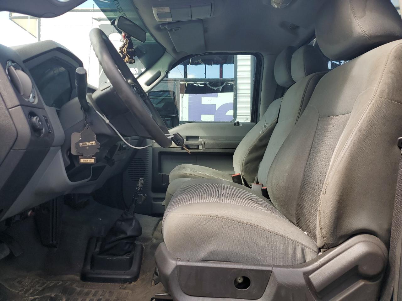 Ford F-650 Super Duty Image 8