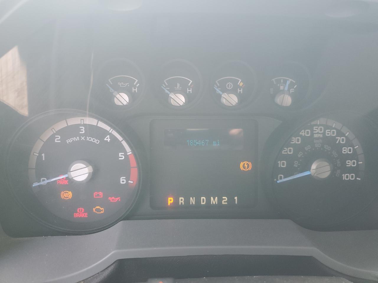 Ford F-650 Super Duty Image 13