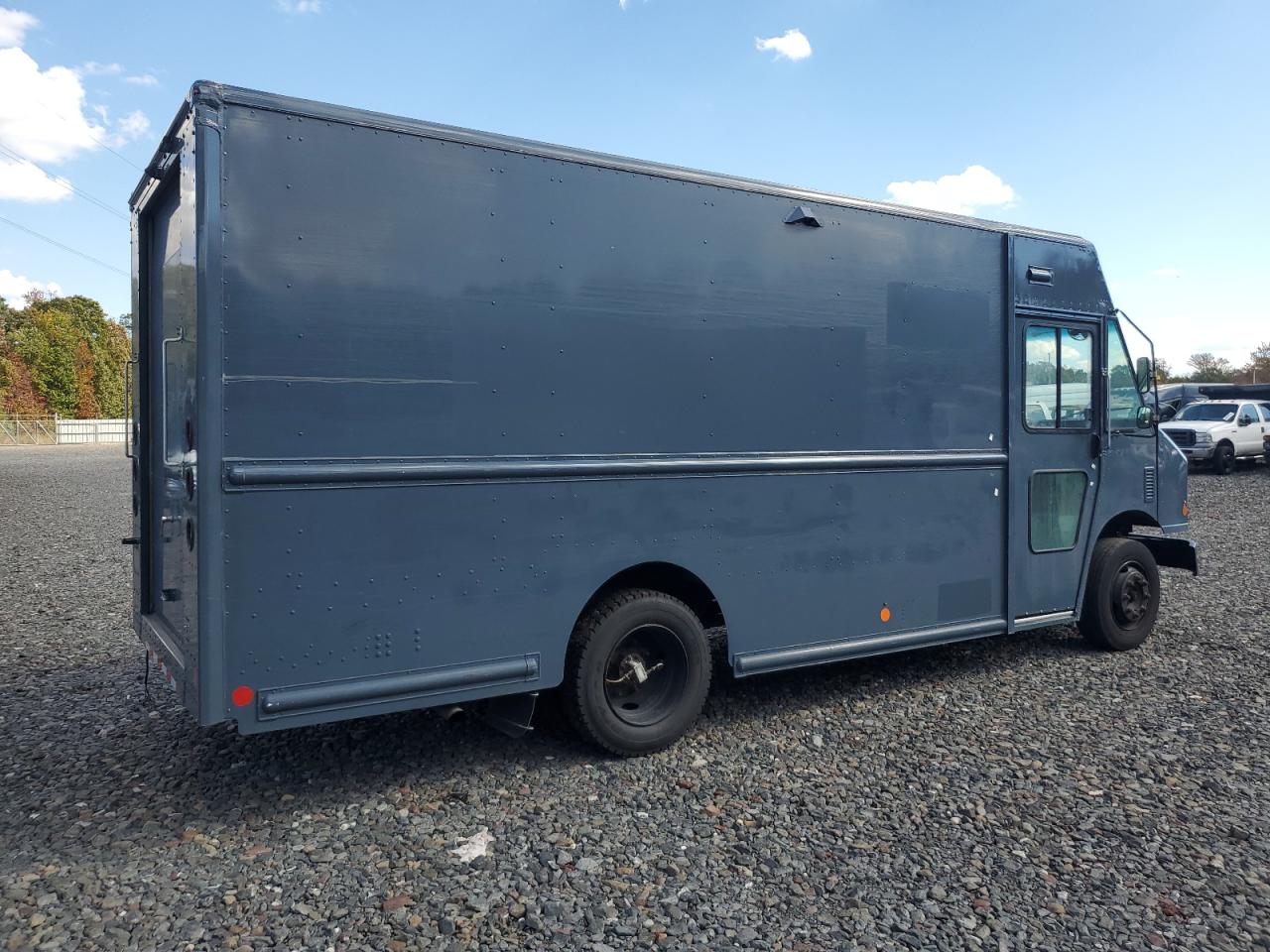 Freightliner Mt45 M Line Walk-in Van Image 6