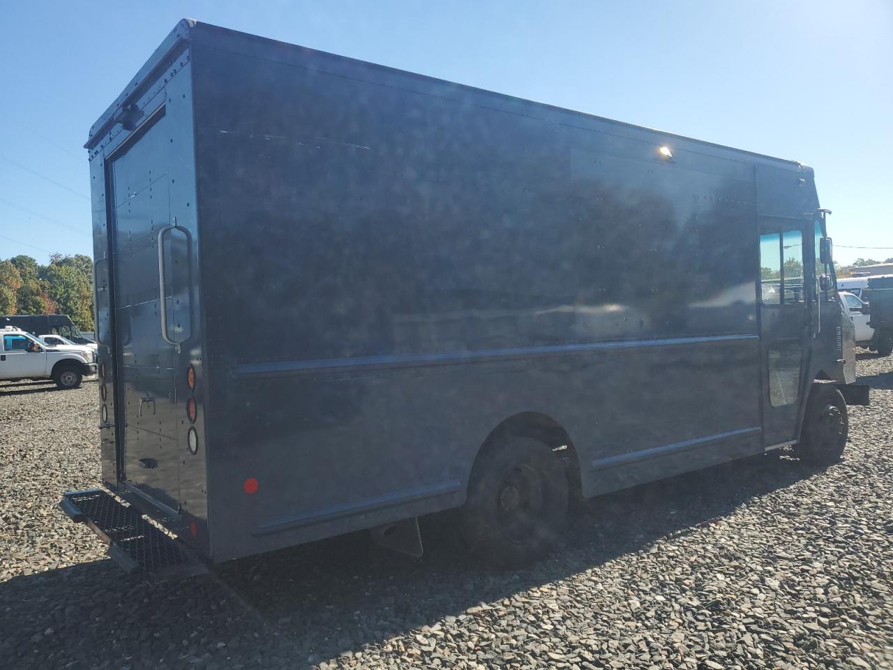 Freightliner Mt45 M Line Walk-in Van Image 13