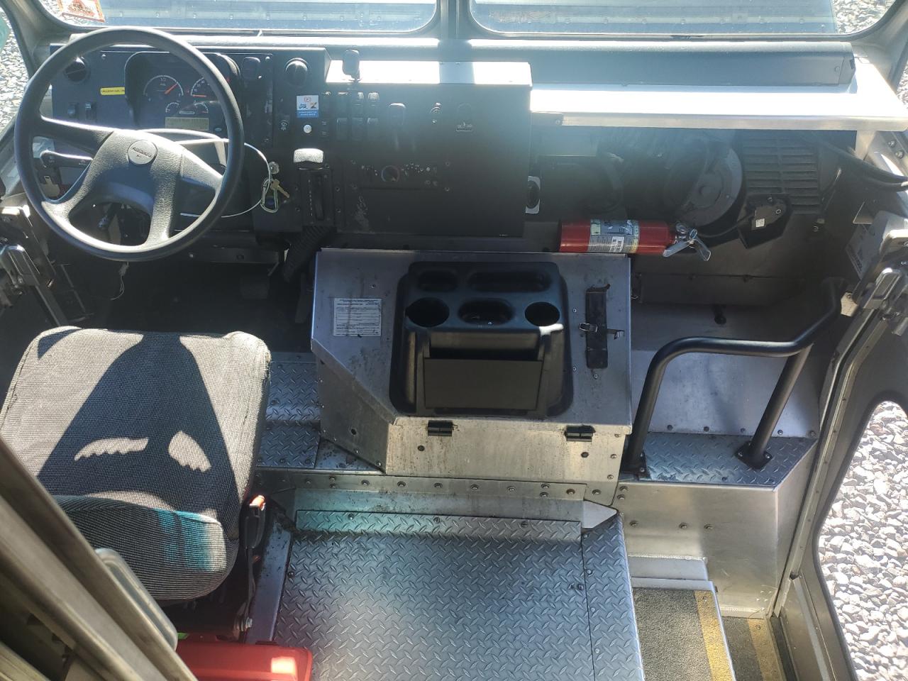 Freightliner Mt45 M Line Walk-in Van Image 4