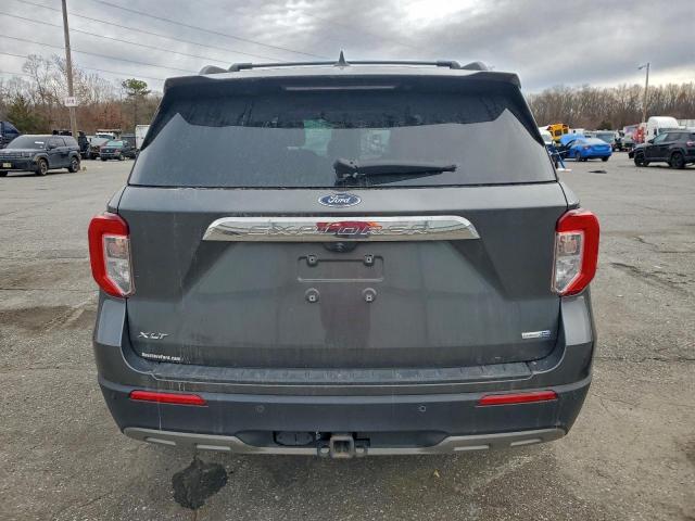Ford Explorer Xlt Image 5