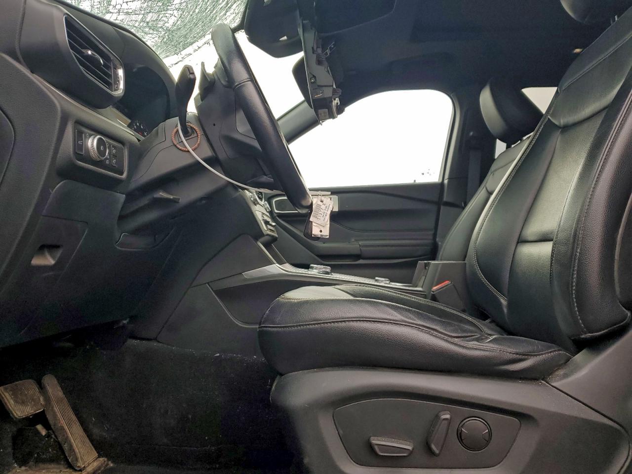 Ford Explorer Xlt Image 4