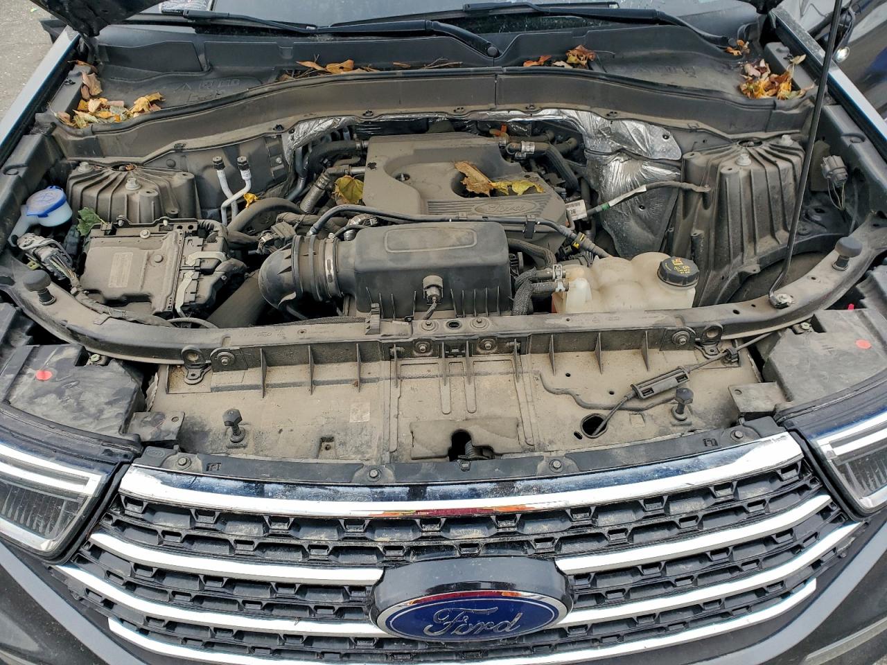 Ford Explorer Xlt Image 8