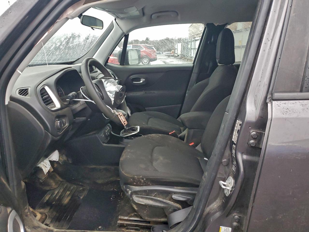 Jeep Renegade Sport Image 13