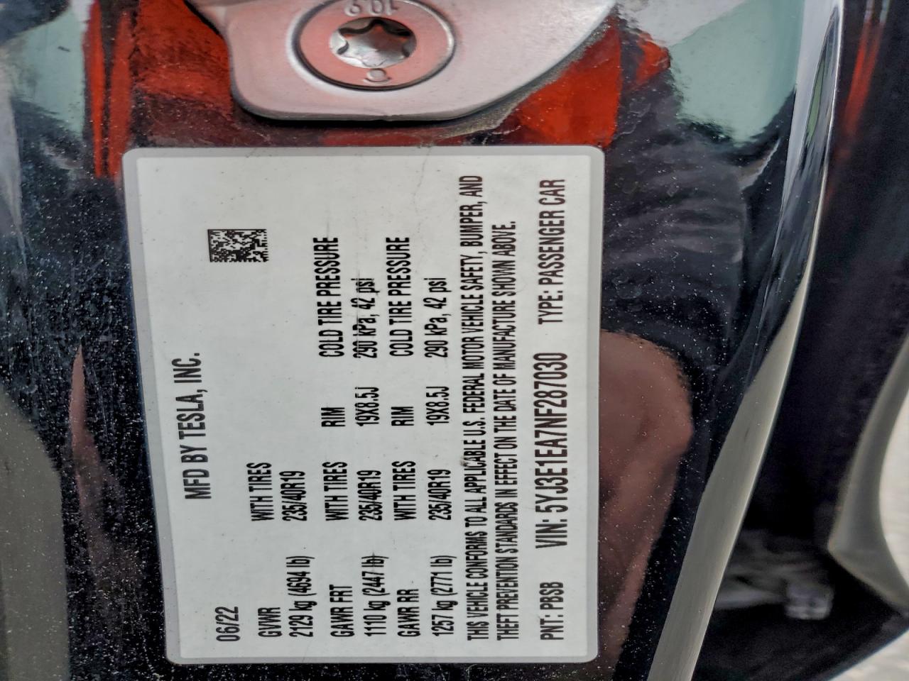 Tesla Model 3 Image 11