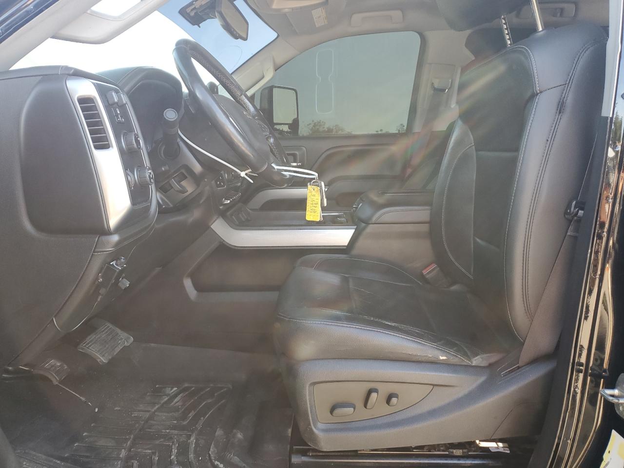 Chevrolet Silverado K2500 Heavy Duty Ltz Image 8