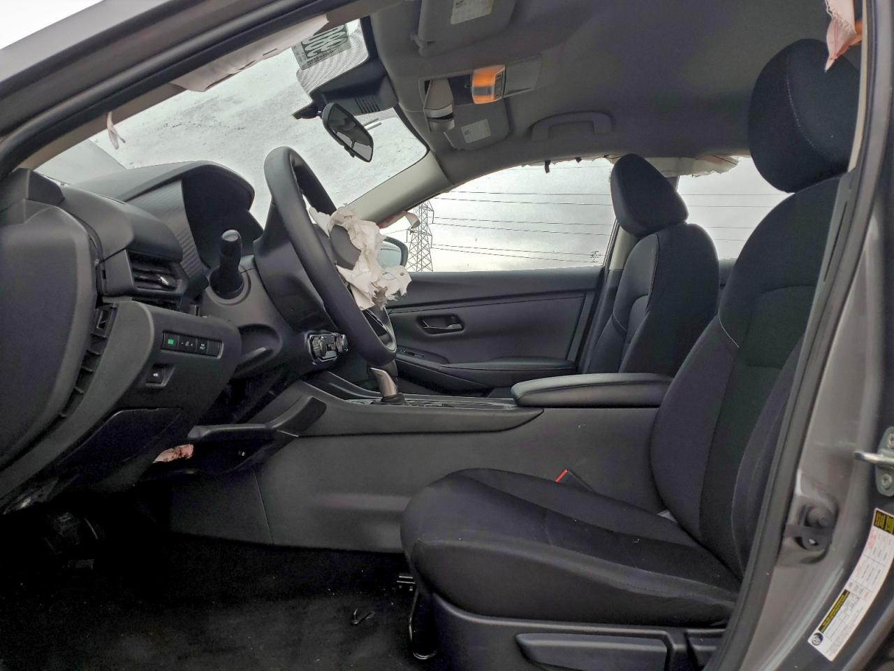 Nissan Sentra S Image 11