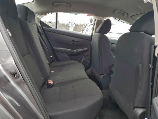 Nissan Sentra S Image 7