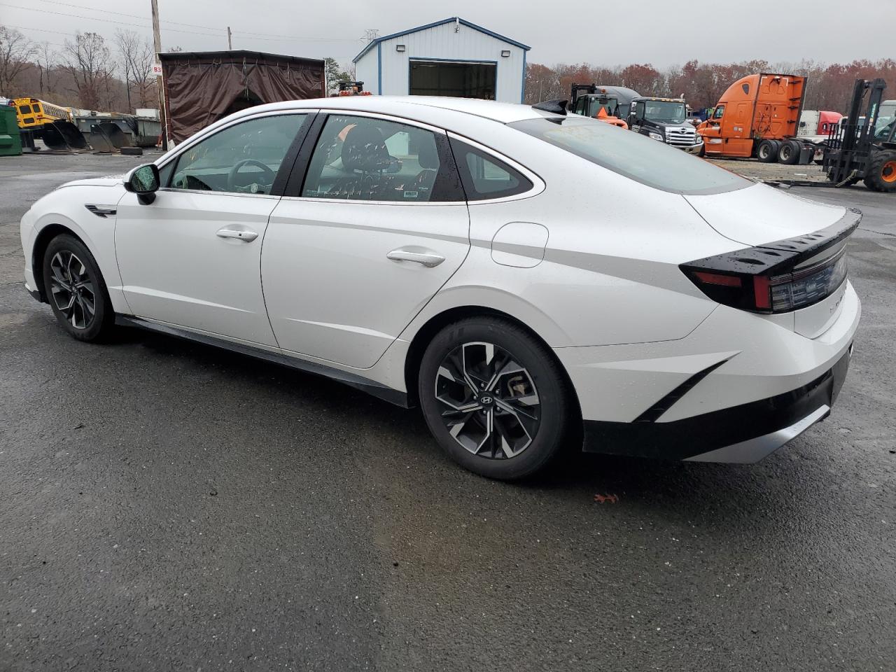 Hyundai SONATA Sel Image 12