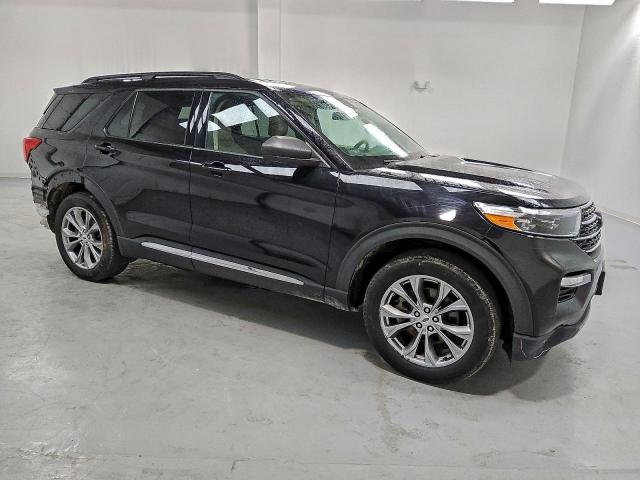 Ford Explorer Xlt Image 3