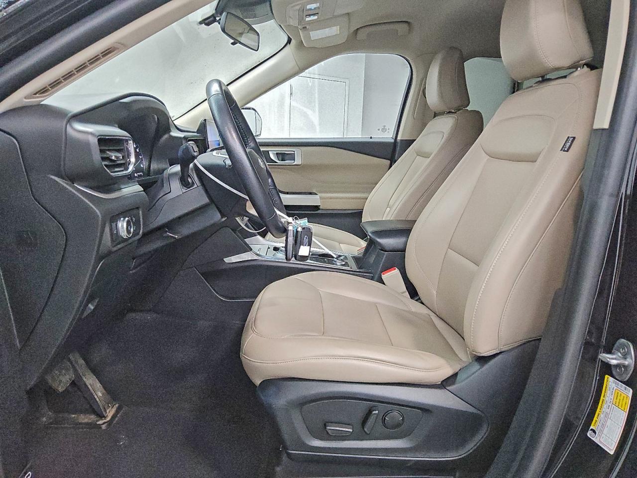 Ford Explorer Xlt Image 6